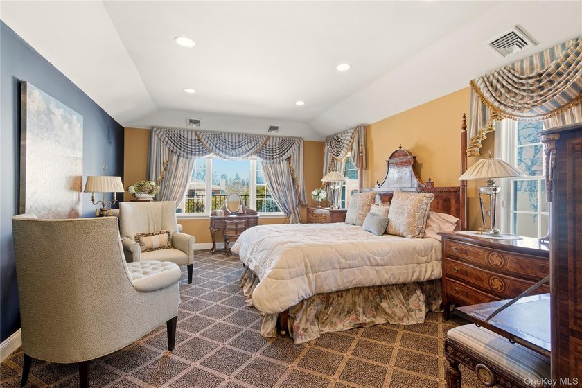 FLOWER HILL, ROSLYN | BRICK CENTER HALL COLONIAL. Located on a - photo 21