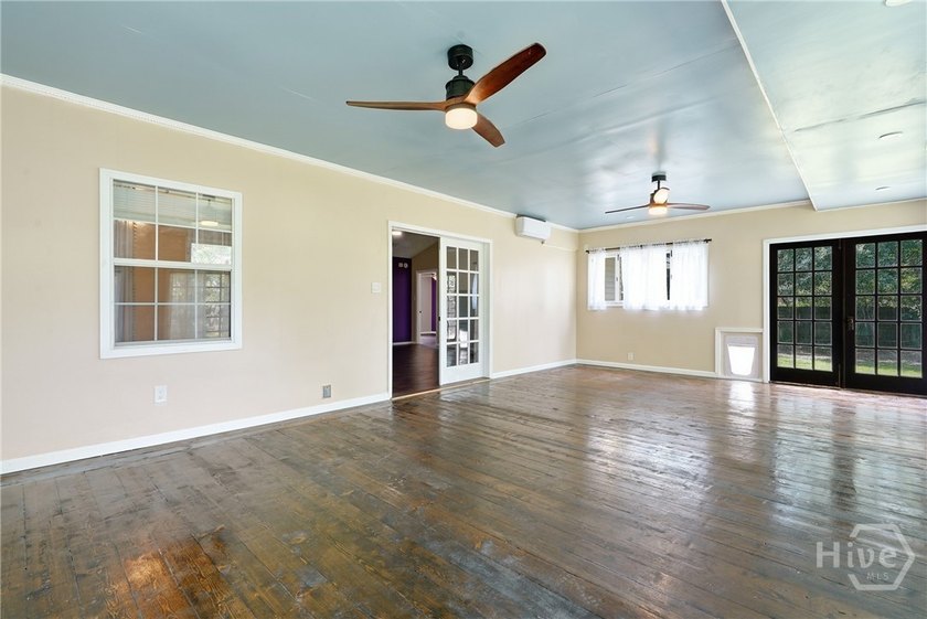 Situated on just under a half-acre at the end of a cul-de-sac - photo 33