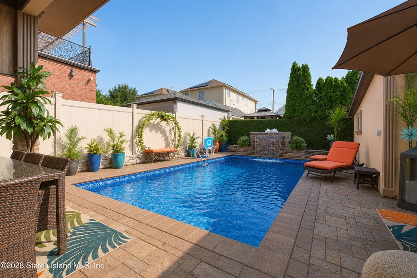 Welcome to this exceptional detached two-family residence where - photo 10