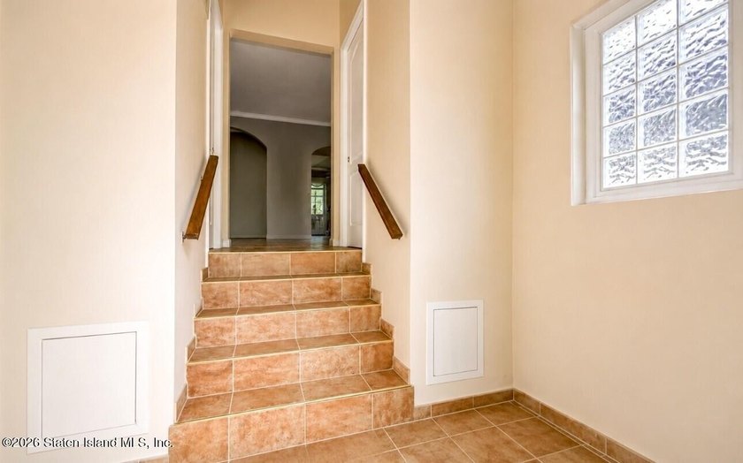 Welcome to this well-maintained single-family home located on - photo 4