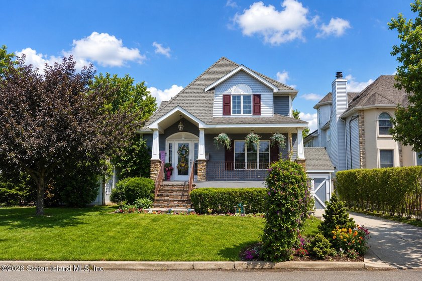 Located in the heart of Pleasant Plains, this beautifully - photo 3