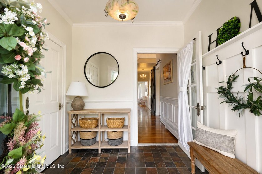 Located in the heart of Pleasant Plains, this beautifully - photo 4