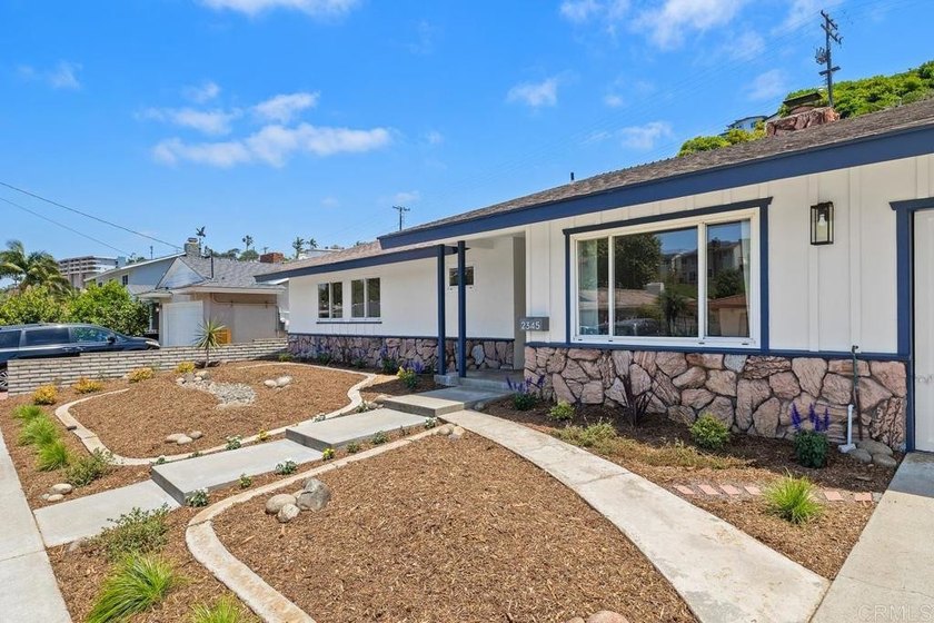 Welcome to this charming single-story ranch-style home in the - photo 4