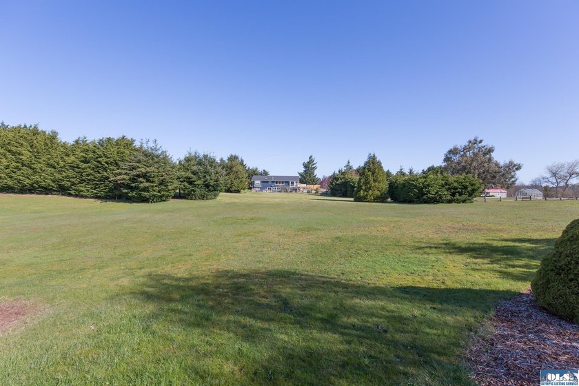 Beautifully appointed and thoughtfully upgraded, this Northwest - photo 15