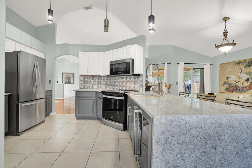 Meticulously Maintained Single-Family Home In Port St. Lucie - photo 16