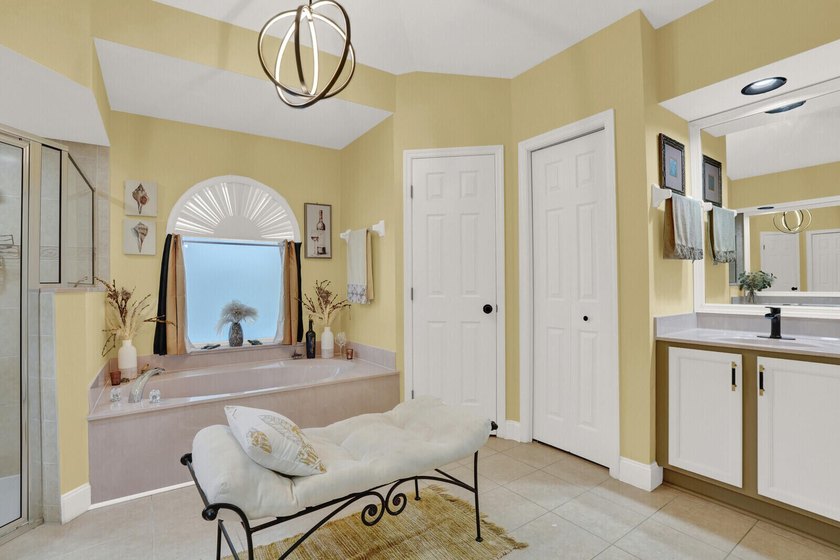 Meticulously Maintained Single-Family Home In Port St. Lucie - photo 32