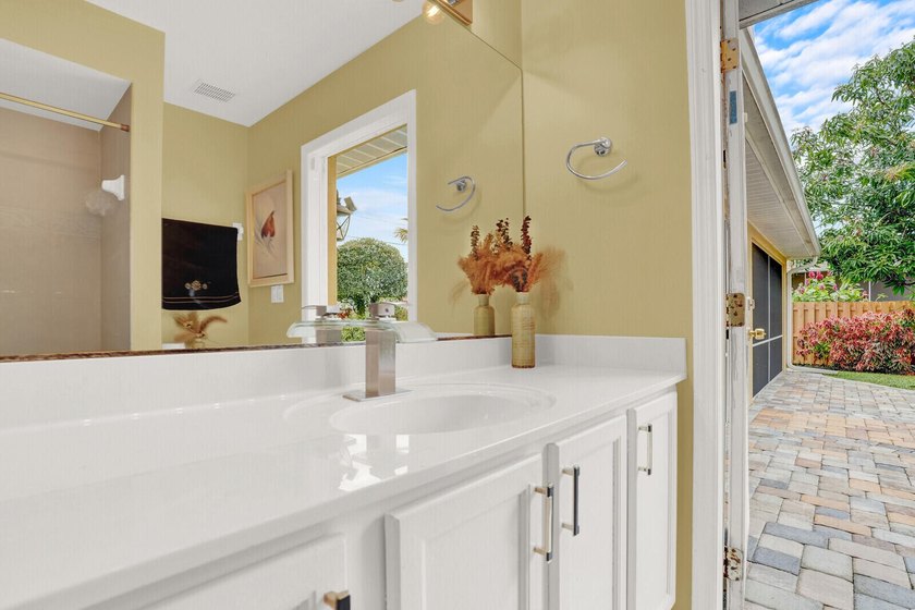 Meticulously Maintained Single-Family Home In Port St. Lucie - photo 38