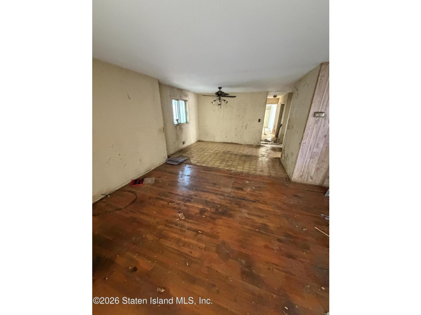 Extra large Legal 2 family 6/6 located in Granitevillepletely - photo 2