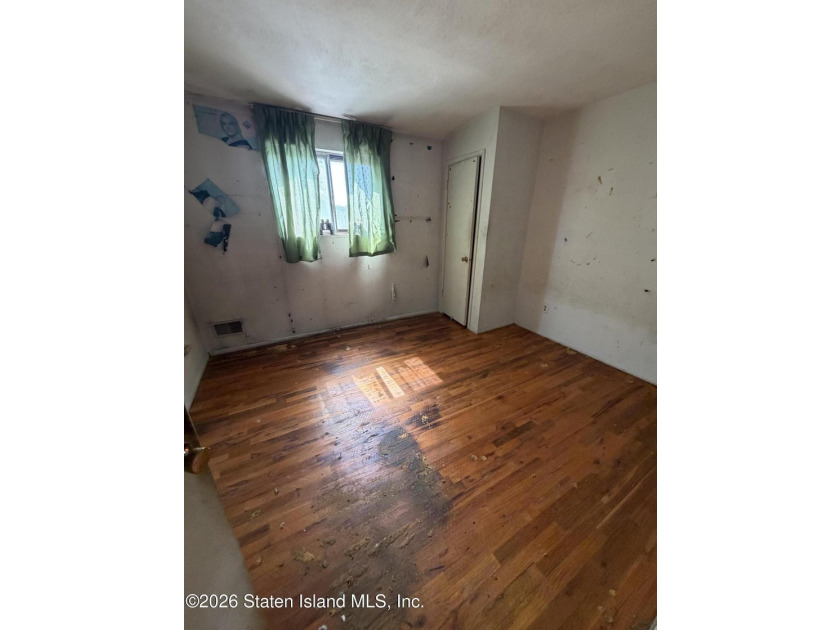 Extra large Legal 2 family 6/6 located in Granitevillepletely - photo 4