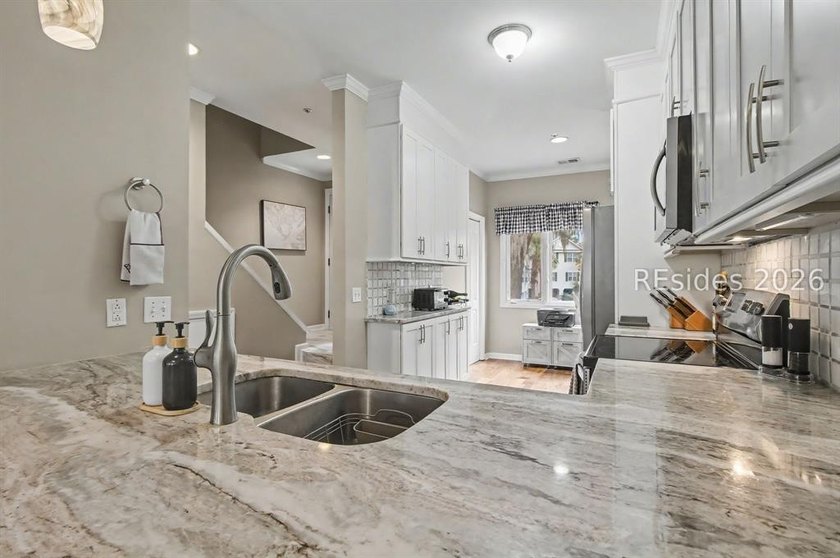Welcome to this charming 2-bedroom, 2-bath townhome that - photo 8