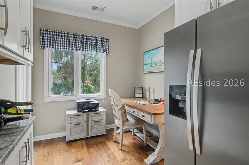 Welcome to this charming 2-bedroom, 2-bath townhome that - photo 9