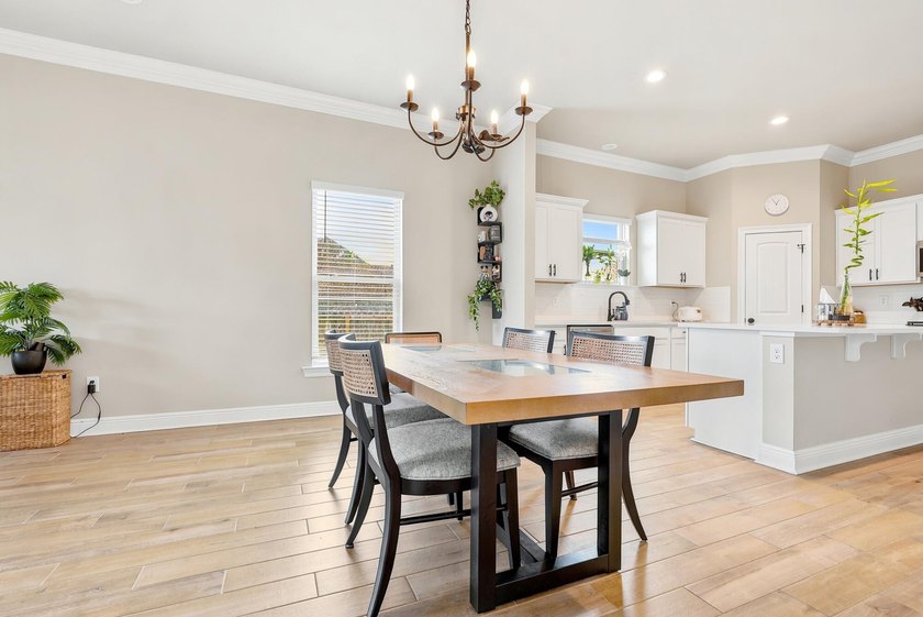 Experience comfort and convenience in this meticulously - photo 7