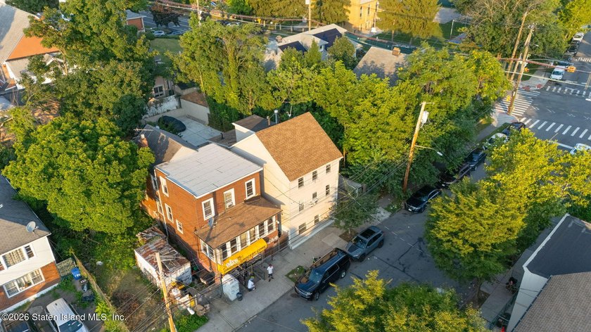 Come and check this amazing 3 Family Home in Excellent Condition - photo 4
