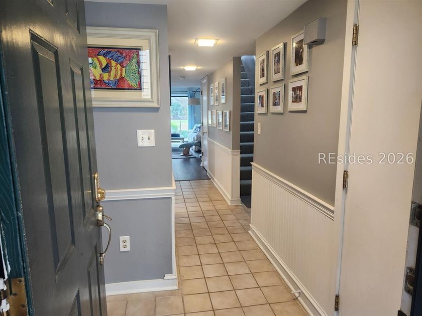 Beautiful 2-bedroom, 2.5-bath townhome located in the highly - photo 5