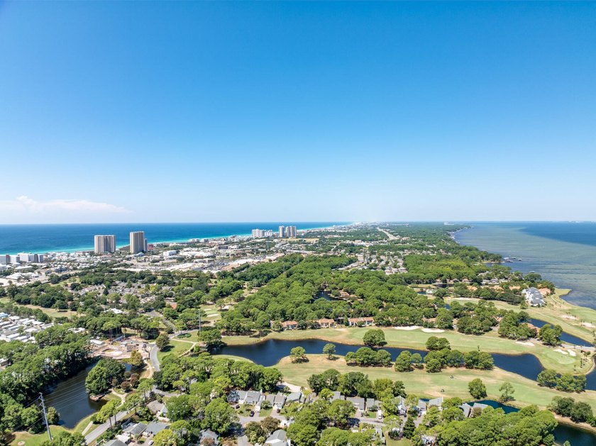 Welcome to your dream coastal retreat in the heart of the - photo 48