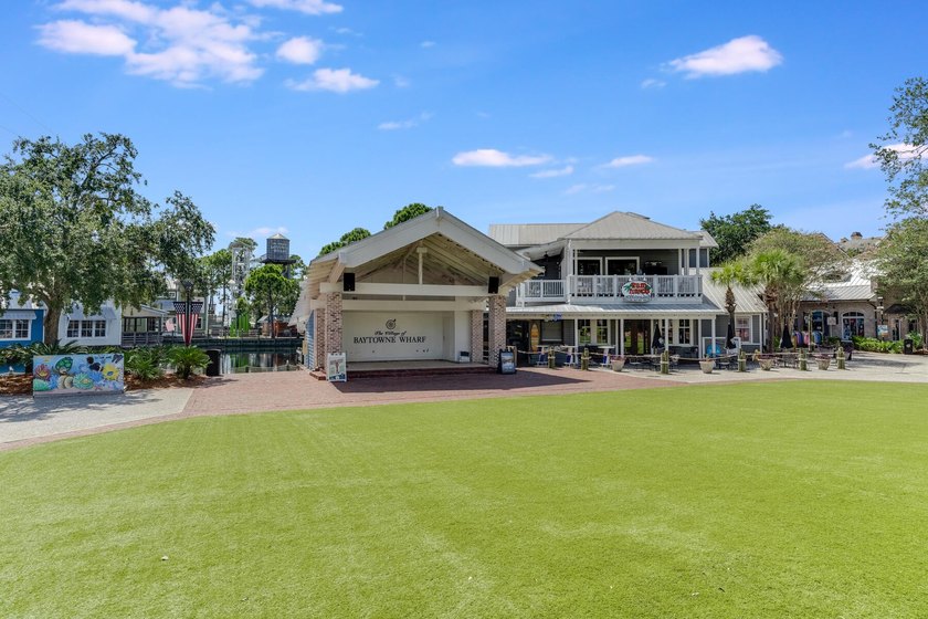 Welcome to your dream coastal retreat in the heart of the - photo 49