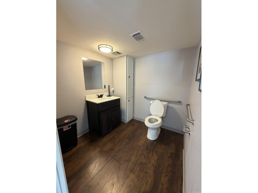 Position your business in the heart of Downtown Little Rock with - photo 10