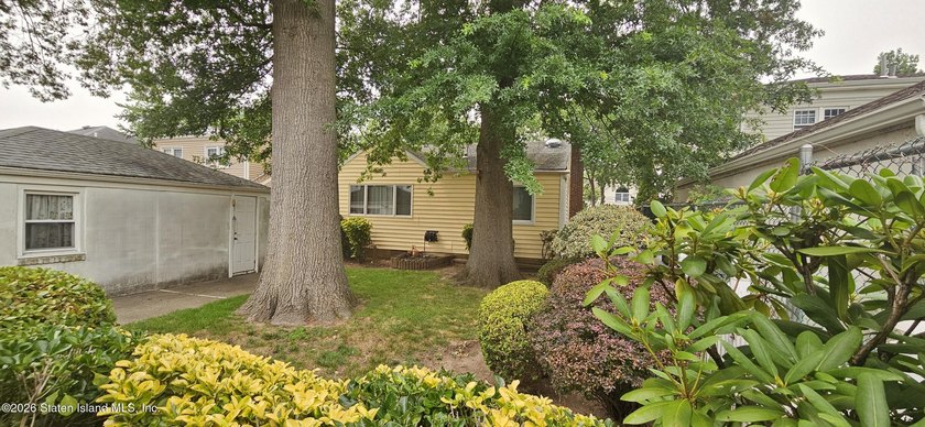 Pride of ownership shines throughout this lovingly maintained - photo 3