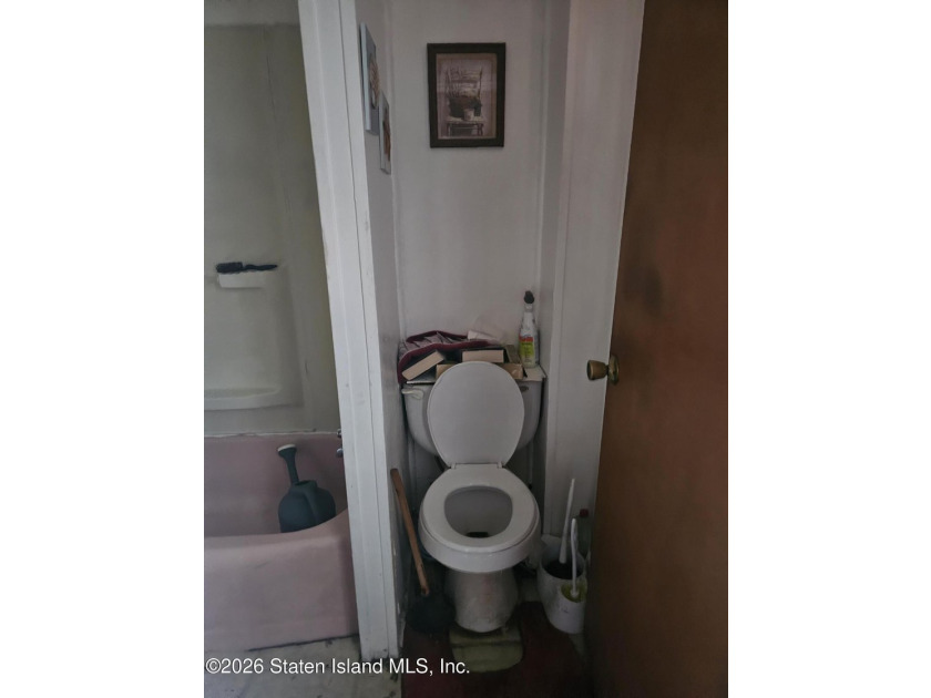 ATTENTION ALL BUILDERS, FLIPPERS , INVESTORS 1ST TIME ON MARKET - photo 5