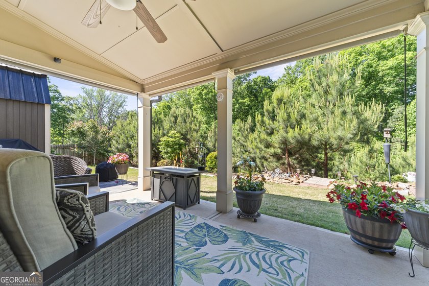 Beautifully maintained and showing like new, this 5 bedroom, 3 - photo 47