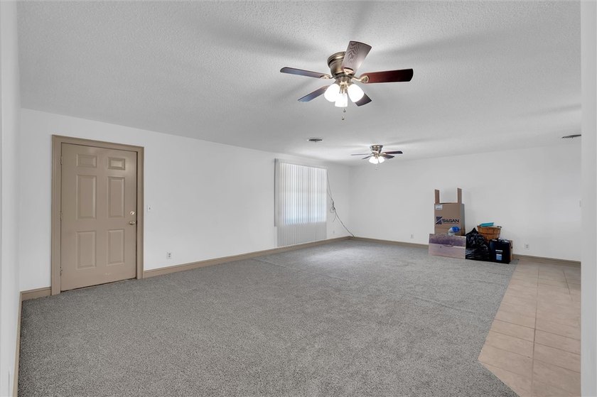 Discover a truly unique property where opportunity meets a prime - photo 6