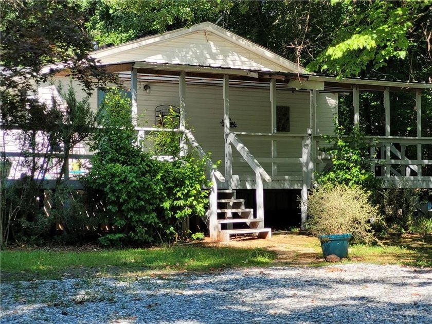 This beautiful quant weekend getaway or primary resident is a 3 - photo 2