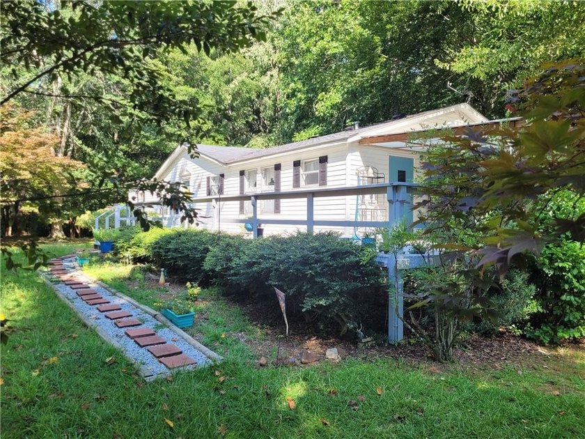 This beautiful quant weekend getaway or primary resident is a 3 - photo 5