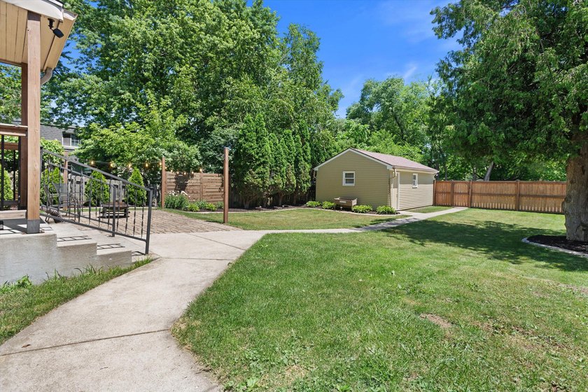 A South Milwauikee hidden GEM and is just blocks from Lake - photo 15