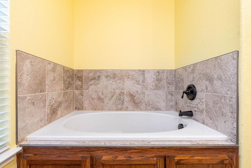 Welcome to your peaceful retreat in Rockport! This 2019-built - photo 16