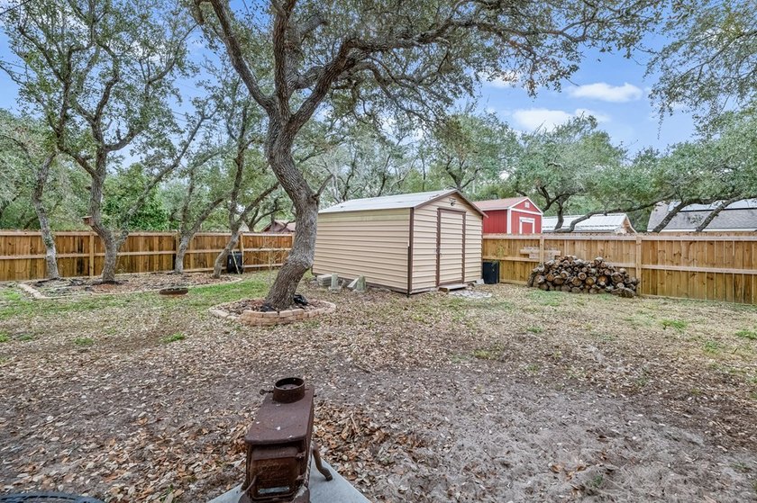 Welcome to your peaceful retreat in Rockport! This 2019-built - photo 22