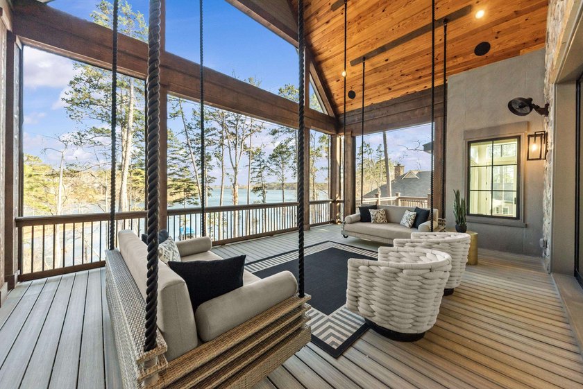 A NEWER CUSTOM LAKEFRONT ESTATE DEFINED BY EXCEPTIONAL - photo 24