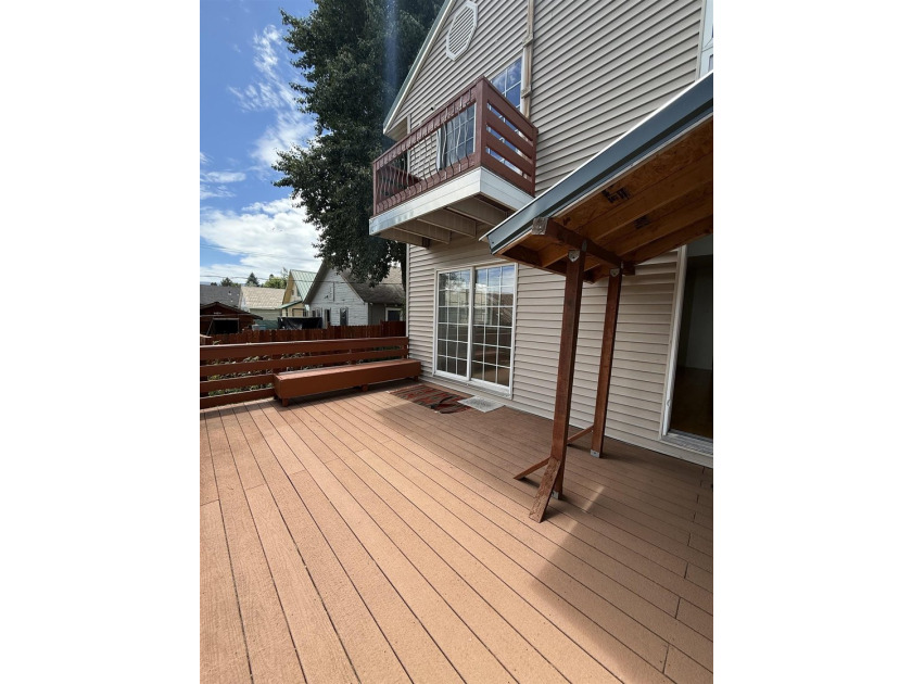 Beautiful home on a spacious lot in Westwood! This 4-bedroom, 2 - photo 32