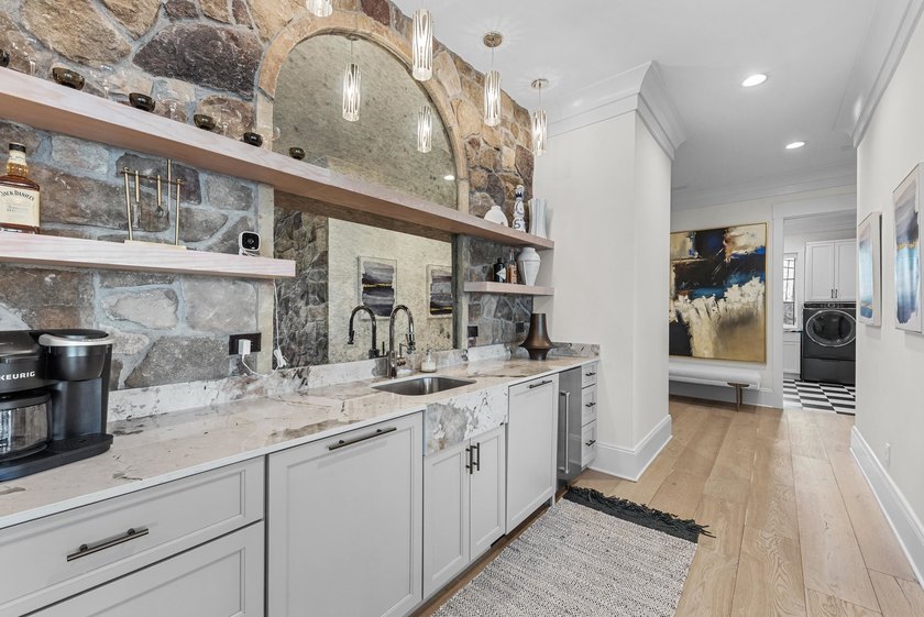 A NEWER CUSTOM LAKEFRONT ESTATE DEFINED BY EXCEPTIONAL - photo 50