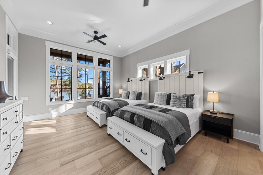 A NEWER CUSTOM LAKEFRONT ESTATE DEFINED BY EXCEPTIONAL - photo 60