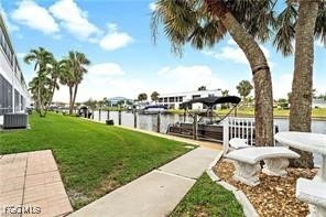 WATERFRONT SAILBOAT ACCESS! Intersecting Canals !! Beautiful - photo 4