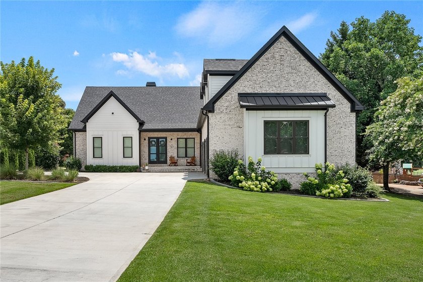 Welcome to an extraordinary custom-built residence where - photo 3