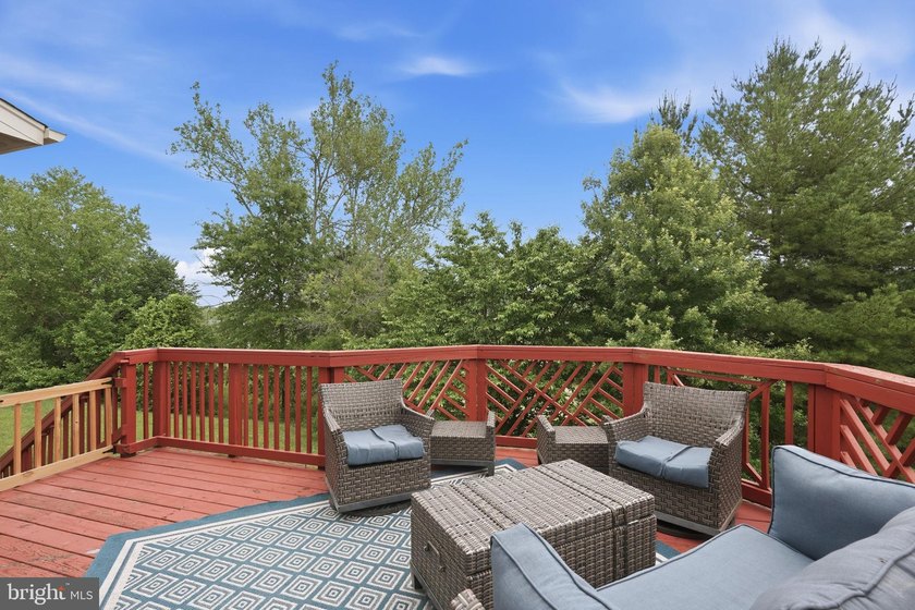 Set on a spacious homesite in the established Gallahan community - photo 4