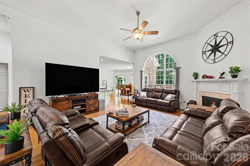 Nestled on nearly an acre in the desirable Edgewater Park - photo 8