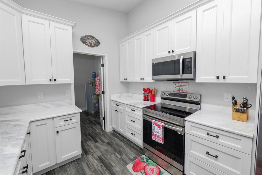 Under contract-accepting backup offers. Short Sale. Welcome to - photo 18