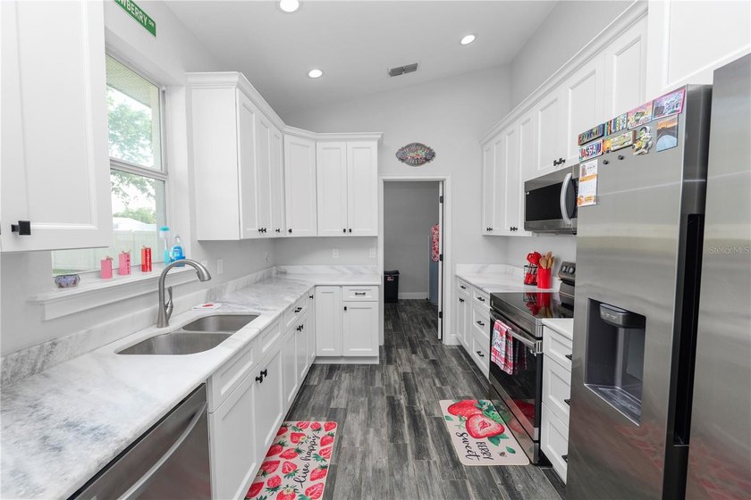 Under contract-accepting backup offers. Short Sale. Welcome to - photo 19