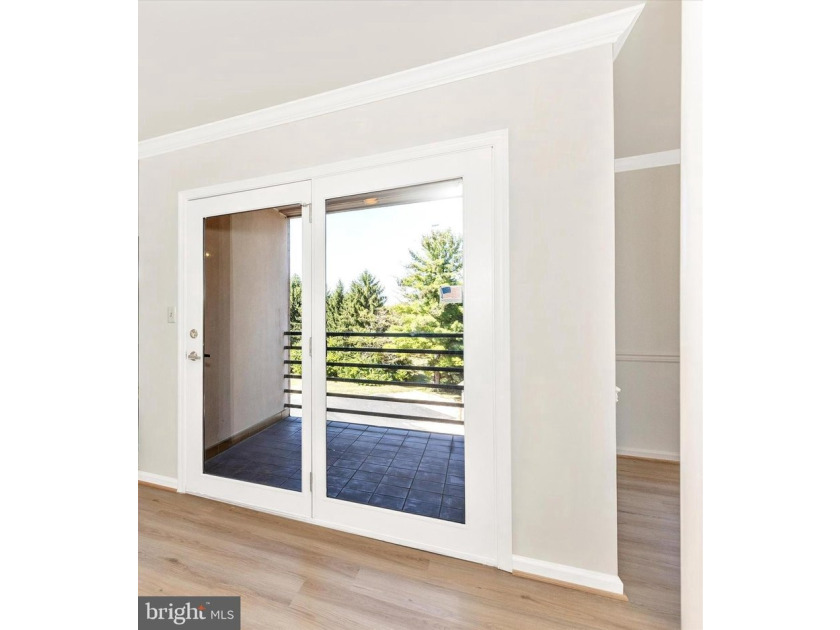 Charming Luxury Condo on the edge of Baker Park. Discover the - photo 22