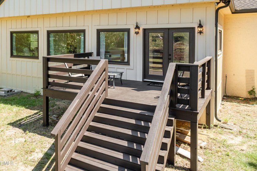 Discover this extensively renovated custom home, perfectly - photo 37