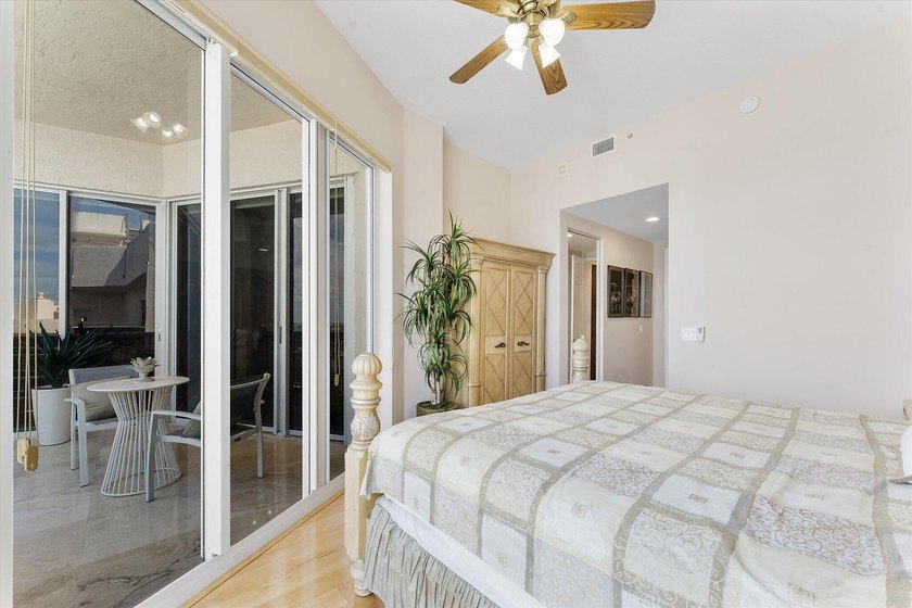 DIRECT OCEAN UPPER PENTHOUSE w/ 11 FOOT CEILINGS at L'Hermitage - photo 25