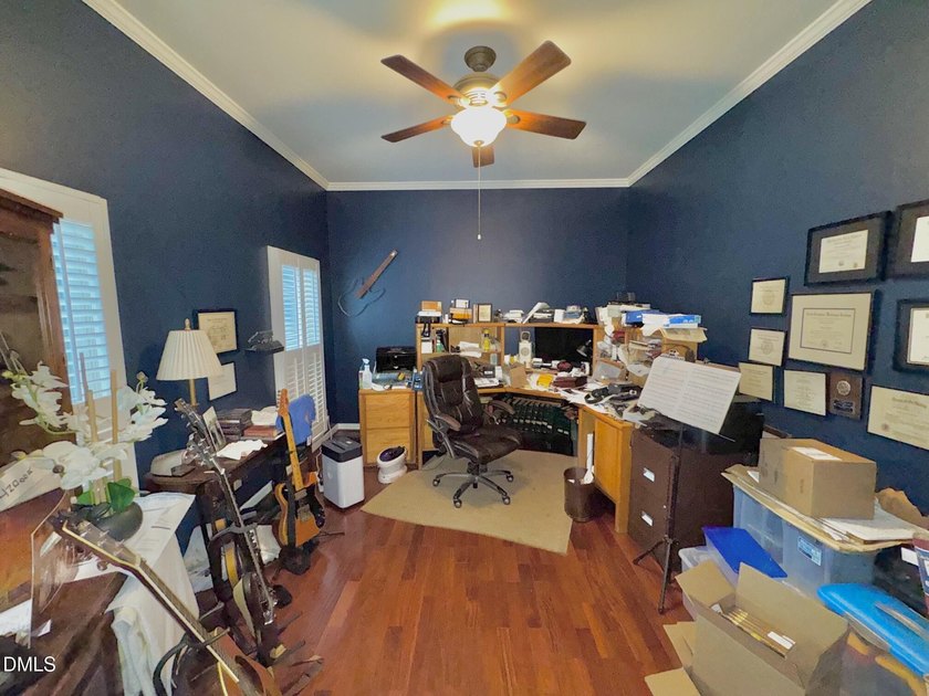 Welcome to this 3-bedroom, 2.5-bathroom single-family residence - photo 15
