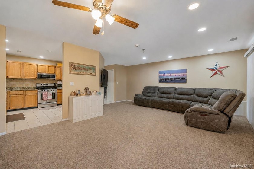 Welcome to easy living in the highly sought after Fox Meadow - photo 7