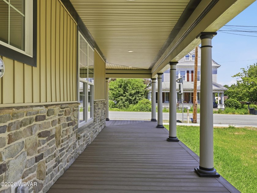 Completely reimagined through a meticulous 3-year renovation - photo 5