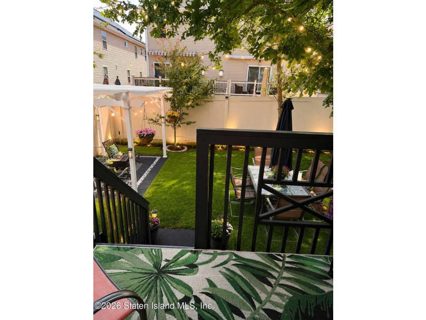 Introducing 7 years young 6/6 semi attached two family houses in - photo 8