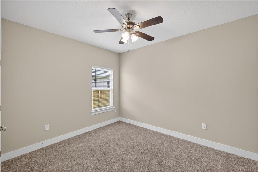 Nestled in a cul-de-sac, this beautifully built 2022 home offers - photo 7