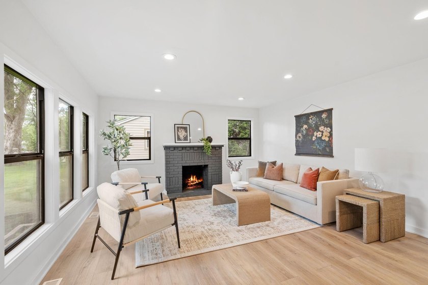 Welcome to this stunning Richfield home that has been completely - photo 10