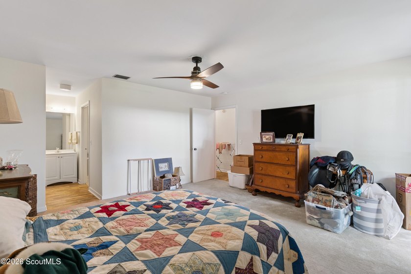 Easy island living in this charming 2-bedroom, 1-bath end-unit - photo 12